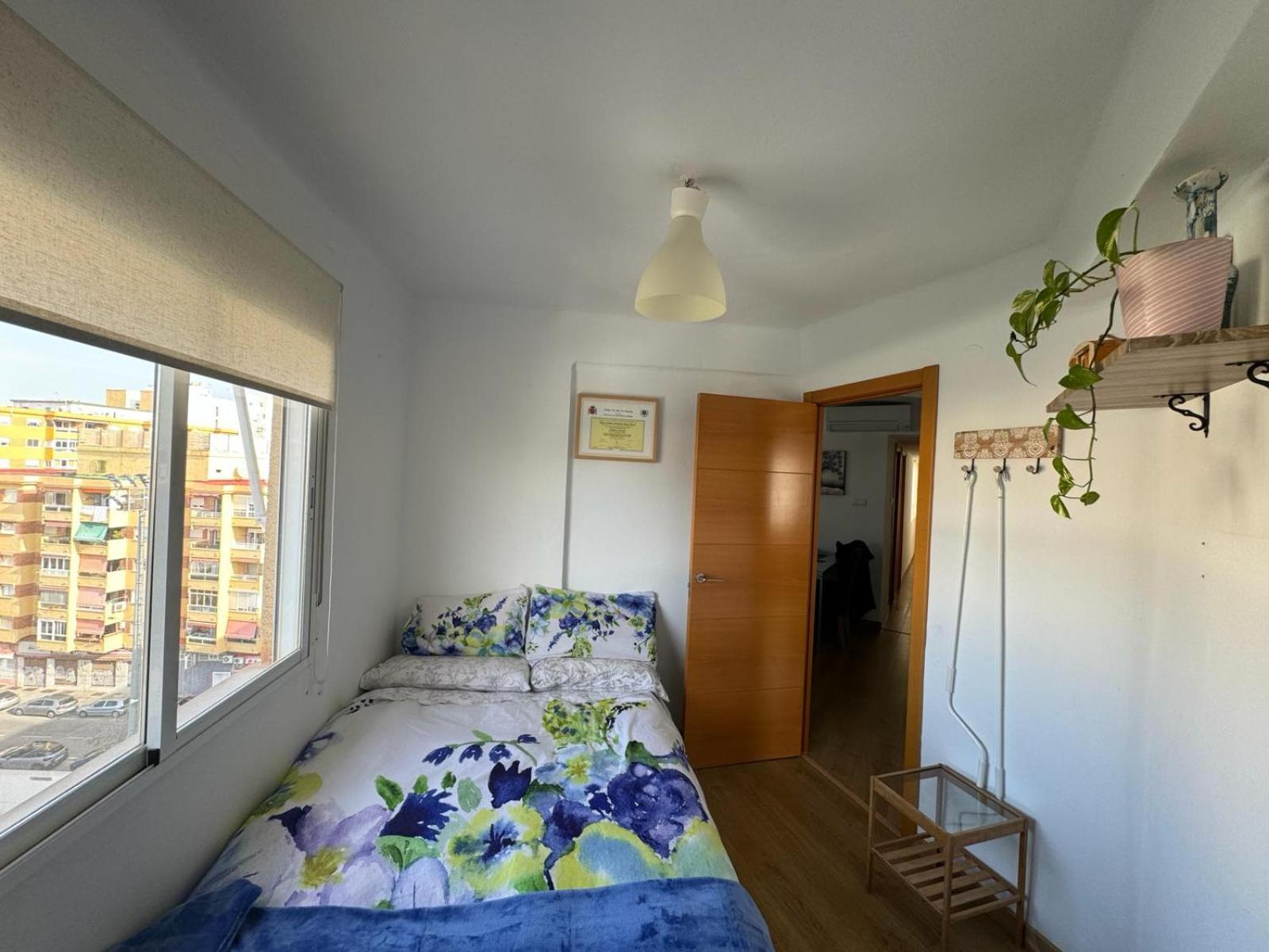 Acogedor Apartamento En Малага Экстерьер фото